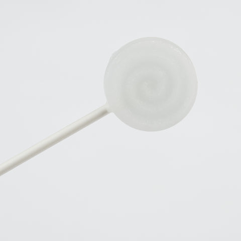 Xylit Lolli Cocos Geschmack, runder flacher Lutscher mit erhabener Spiralform, Produktbild